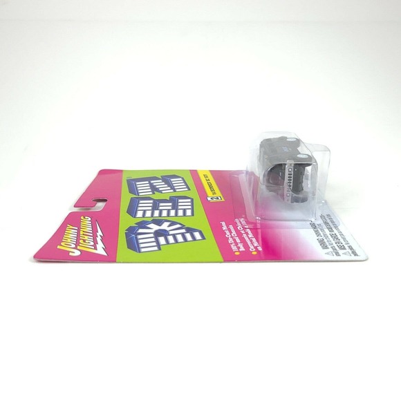 Johnny Lightning WHITE Lightning PEZ '04 HUMMER H2 SUV - Picture 4 of 11